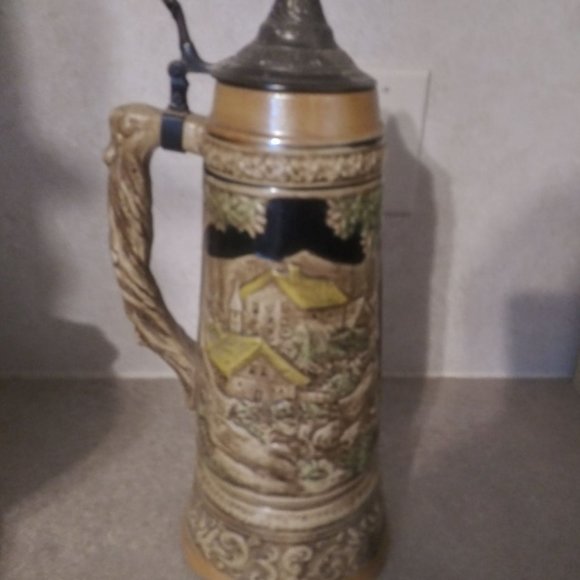 13inch Tall Music Playing Beer Stien - Picture 3 of 5